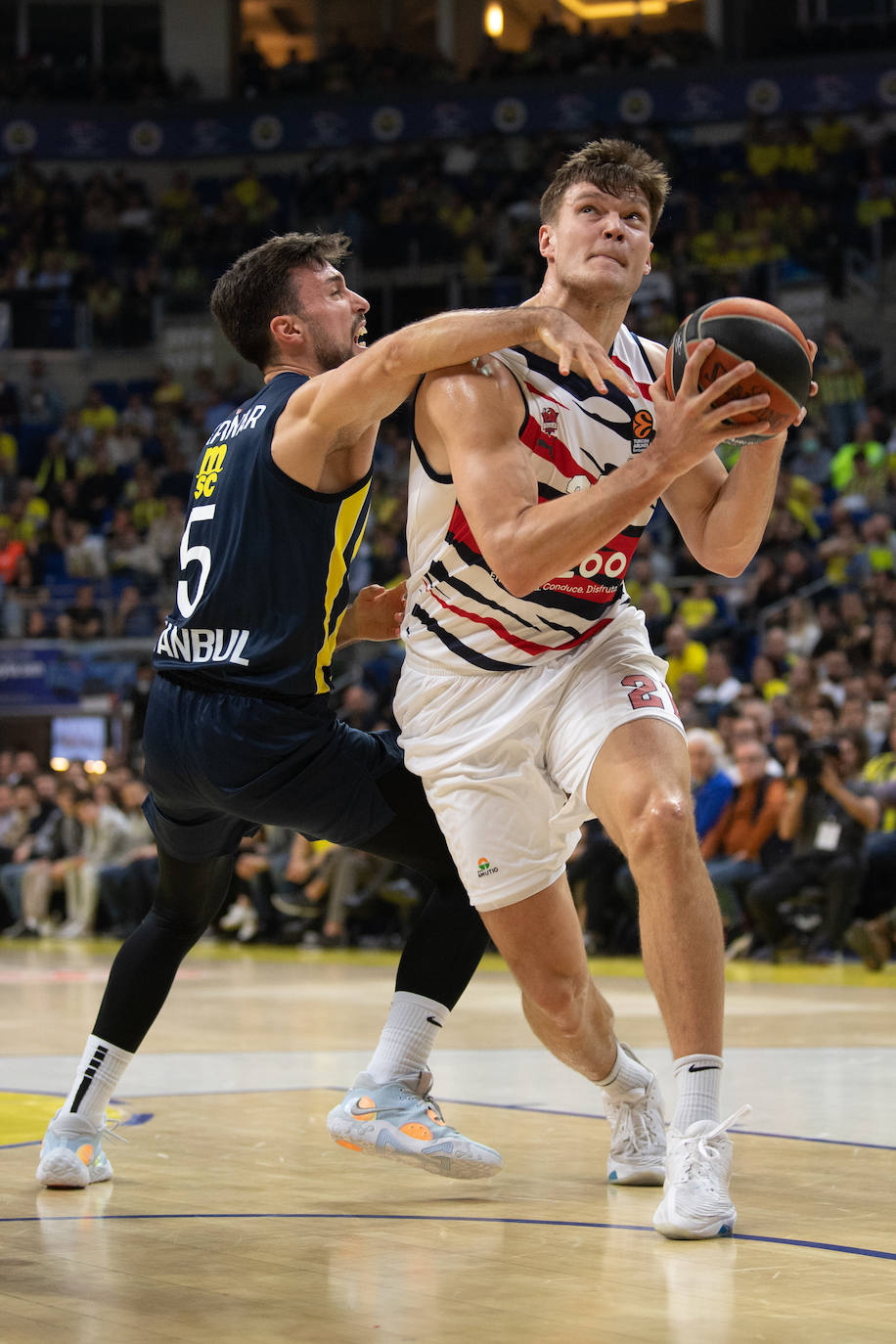 Fotos: Las fotos del Fenerbahce - Baskonia