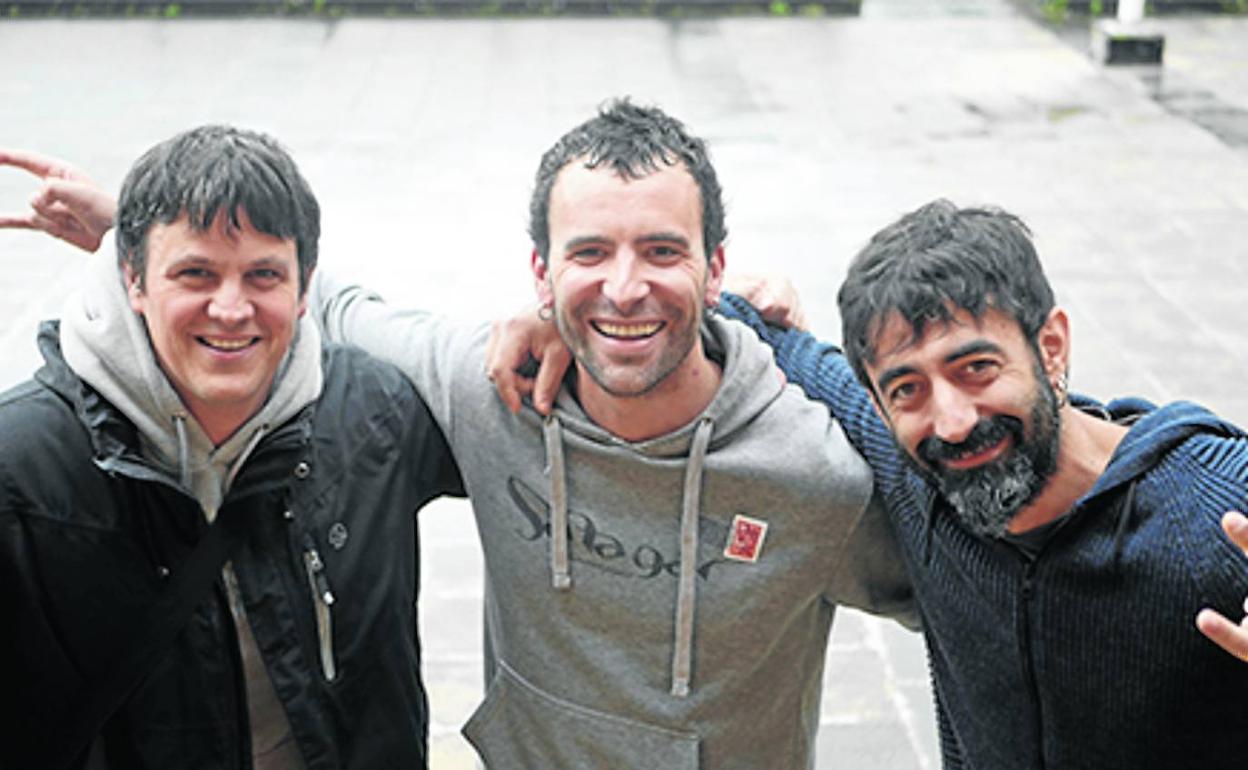Conciertos de cuatro grupos eibarreses que ensayan en Legarre, hoy en Errebal
