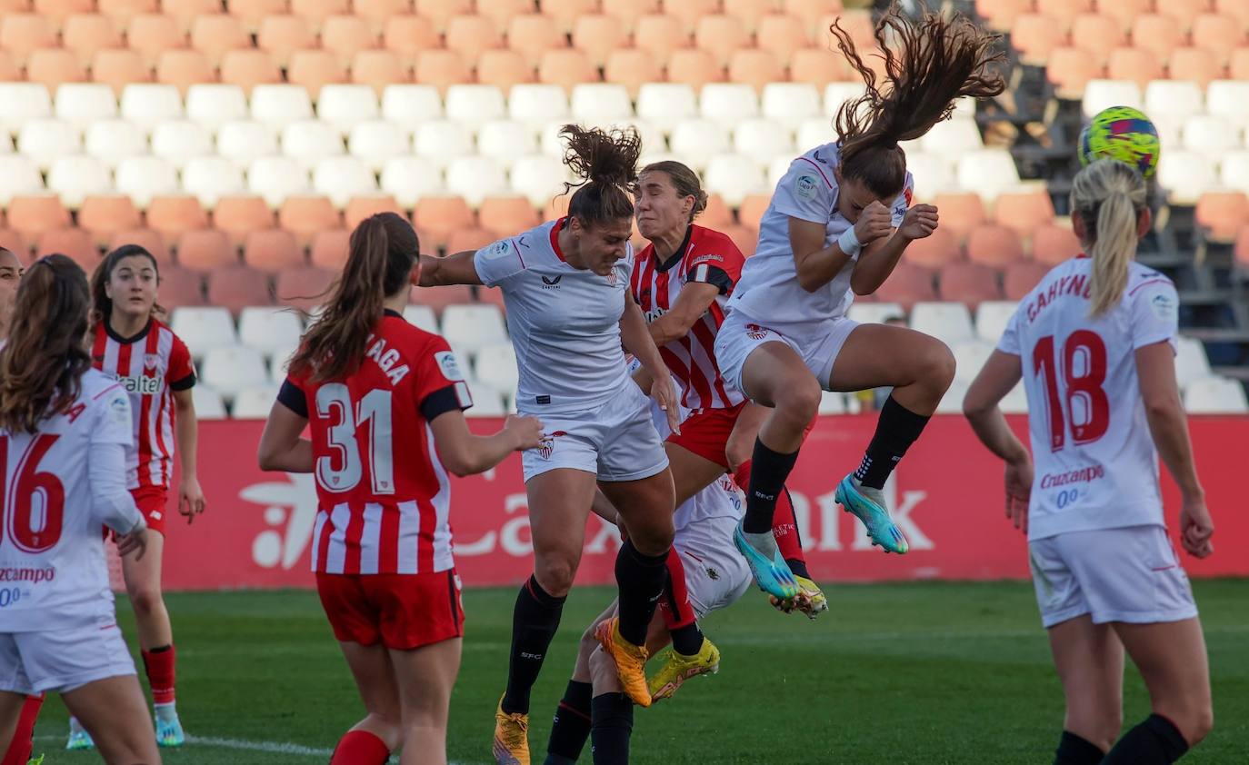 Empate del Athletic en Sevilla en un final loco