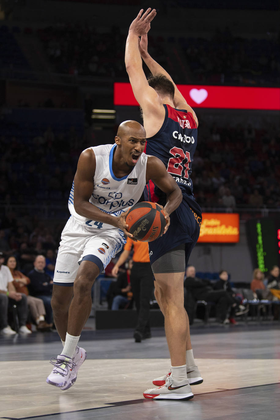Fotos: El Baskonia - Fuenlabrada, en imágenes