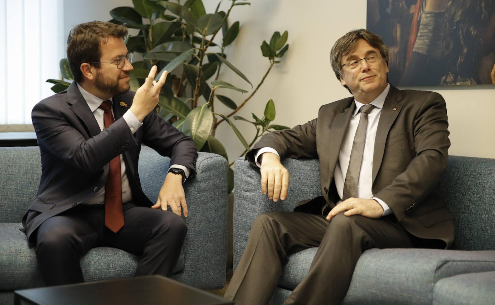 Pere Aragonès y Carles Puigdemont, reunidos en Bruselas en 2021. 