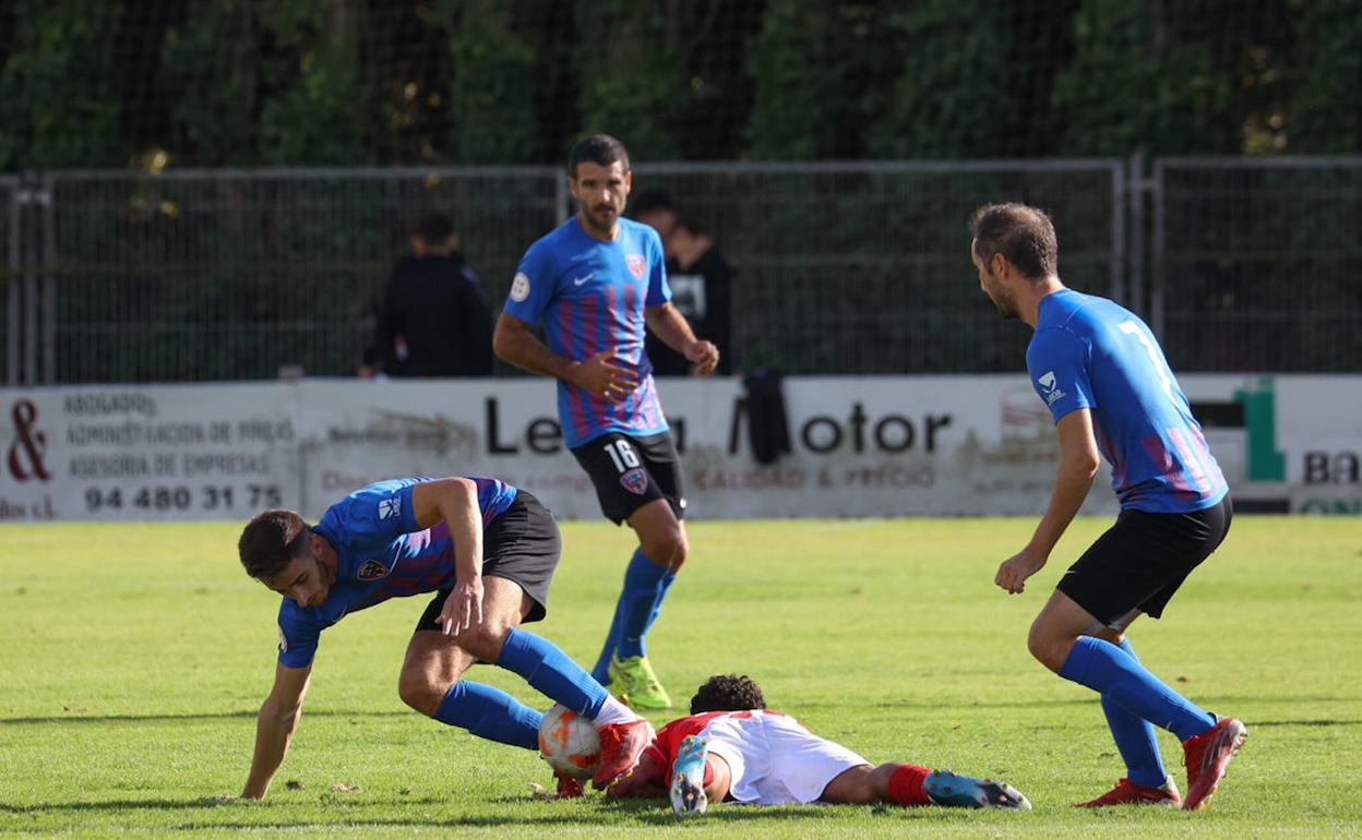 El Leioa logra una trabajada victoria ante el San Ignacio (0-2) y despide el año en playoff