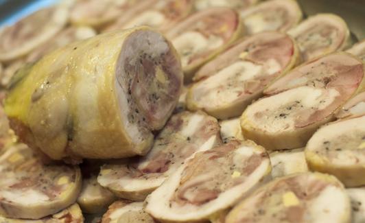 Rulo de capón delEtxanobe.