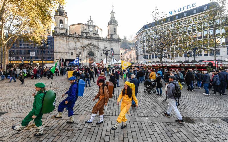 Fotos: Miles de personas disfrutan de un soleado Santo Tomás