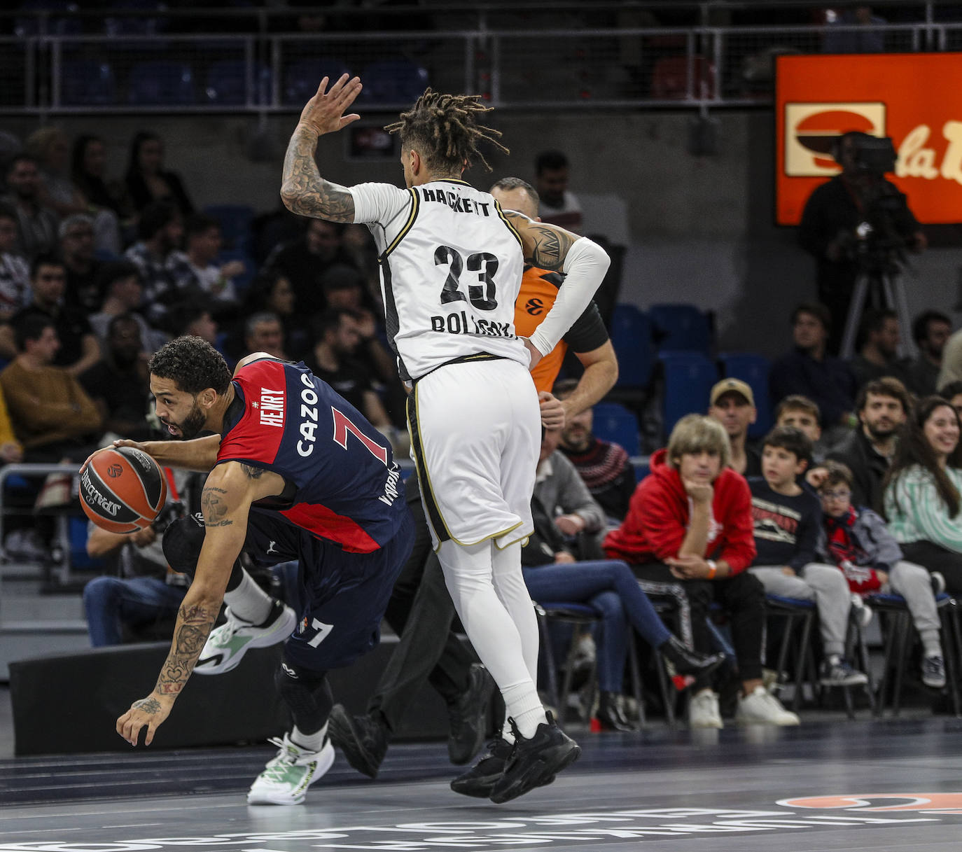 Fotos: Las fotos del Baskonia - Virtus de Bolonia