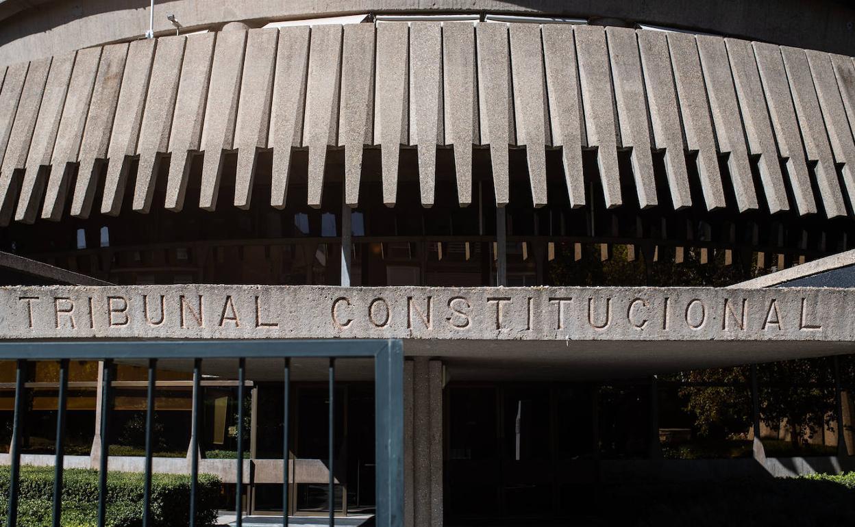 Cada día más ajenos