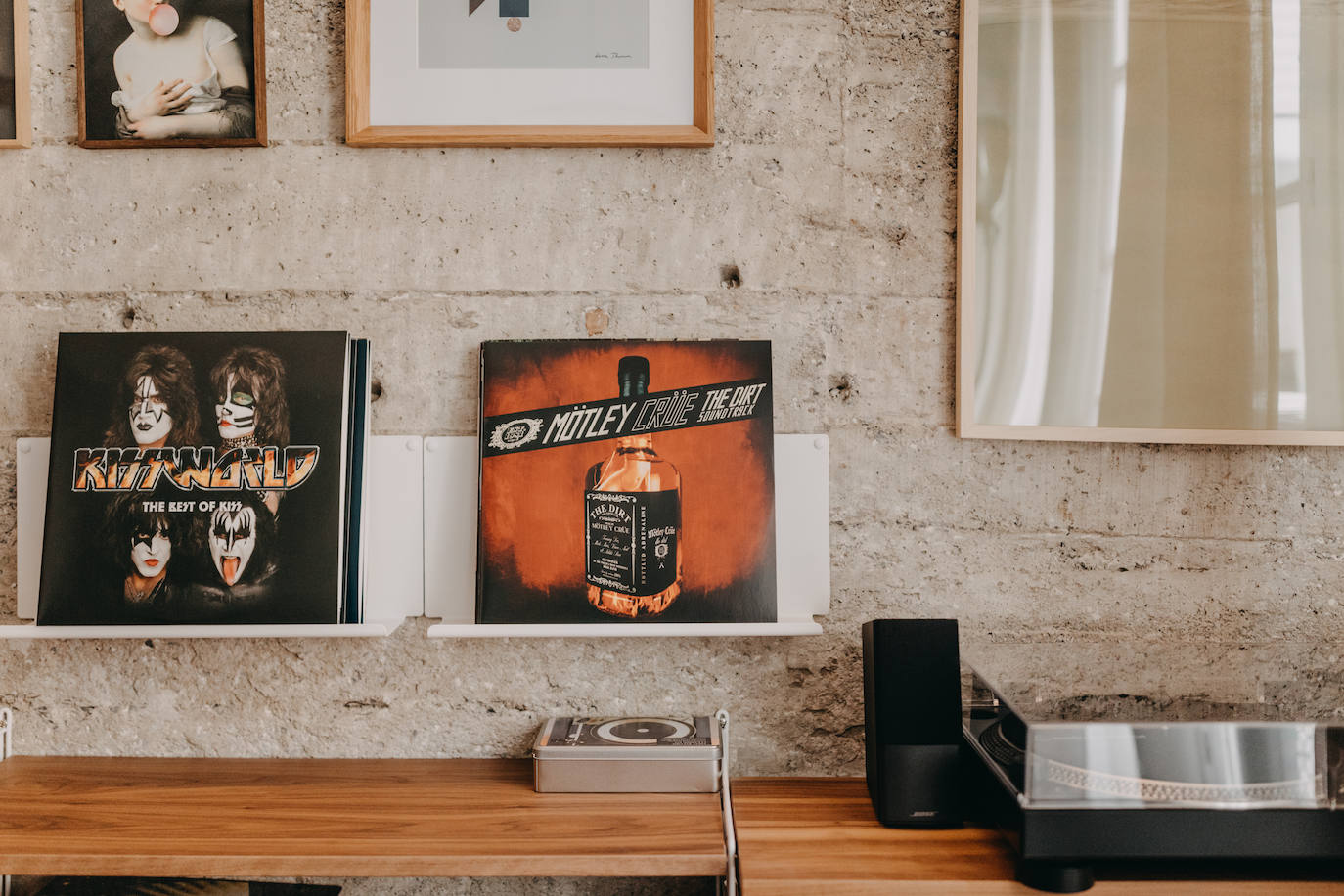 Fotos: El piso moderno en el Ensanche con toques industriales de una pareja apasionada de la música