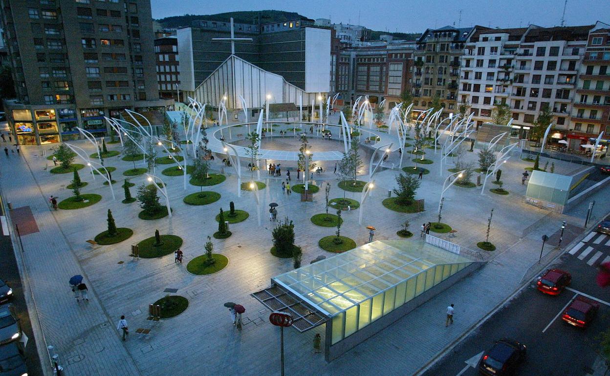 Vista aérea de la plaza de Indautxu.