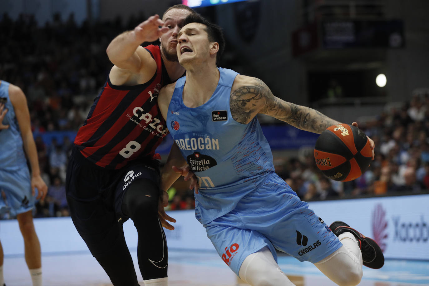 Fotos: Las mejores imágenes del Breogán - Baskonia