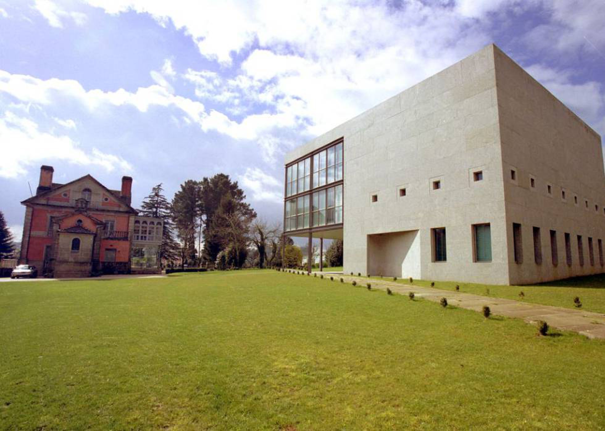 Centro de Estudios Avanzados, CEA (1995 Santiago de Compostela, España).