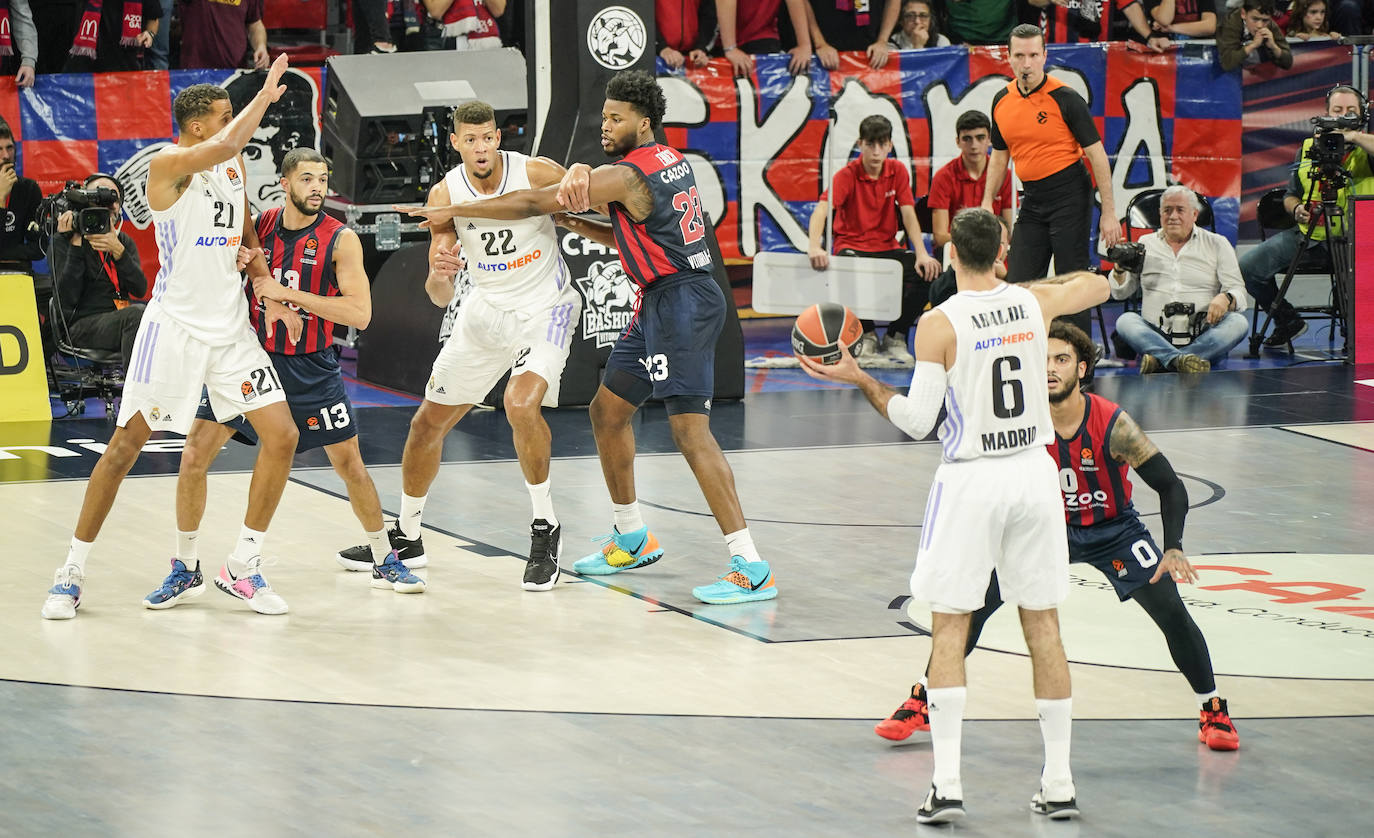 Fotos: La mejores imágenes del Baskonia - Real Madrid