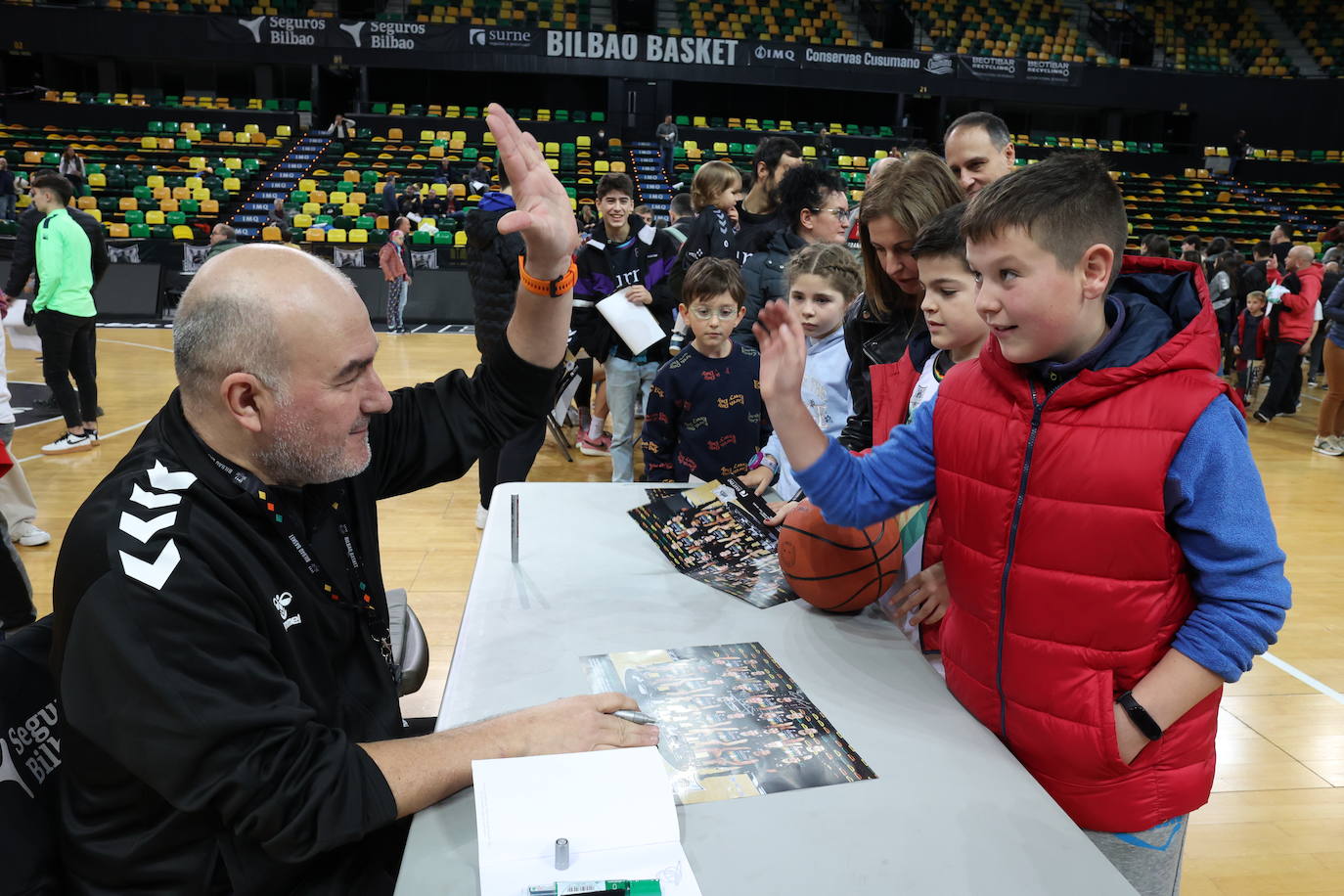 Fotos: Jornada de puertas abiertas del Bilbao Basket