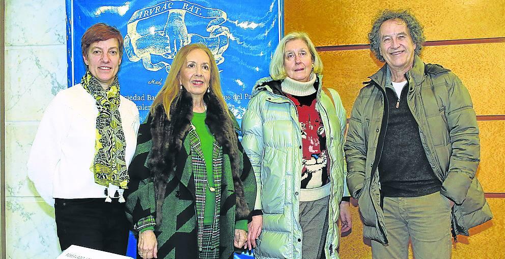 Libe Zalbidea, María Jesús Cava, Sylvie Lagneaux y Miguel González de San Román. 