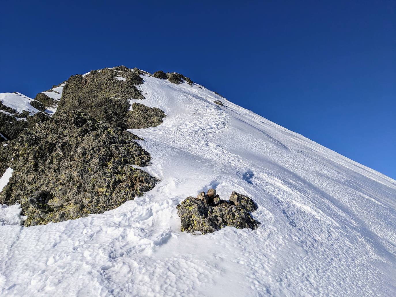 La Llana es el tramo final hasta la cumbre y el momento más peligroso de la ascensión