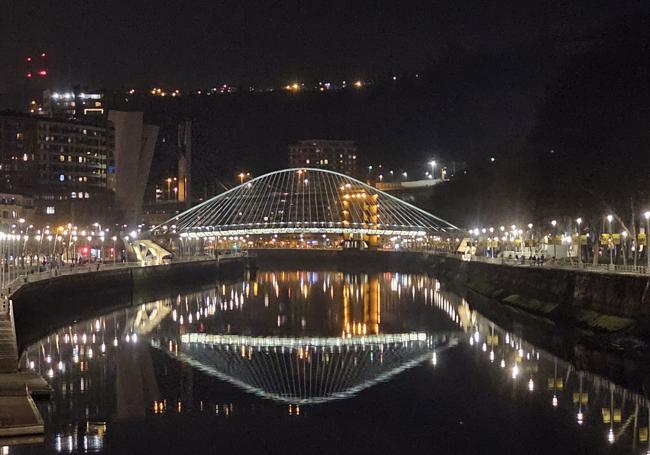 Ejemplo de fotografía nocturna. La definición es mejorable.