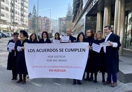 Los letrados de la administración de Justicia en Álava llevan dieciocho días de huelga.