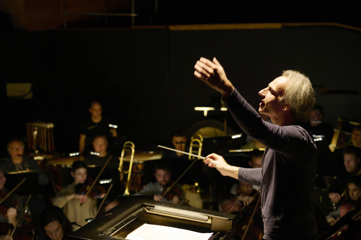 El director de orquesta Pedro Halffter, al frente de la Orquesta Sinfónica de Bilbao.
