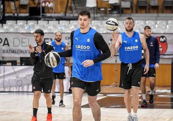 Los jugadores del Baskonia han entrenado este viernes en el Palau.