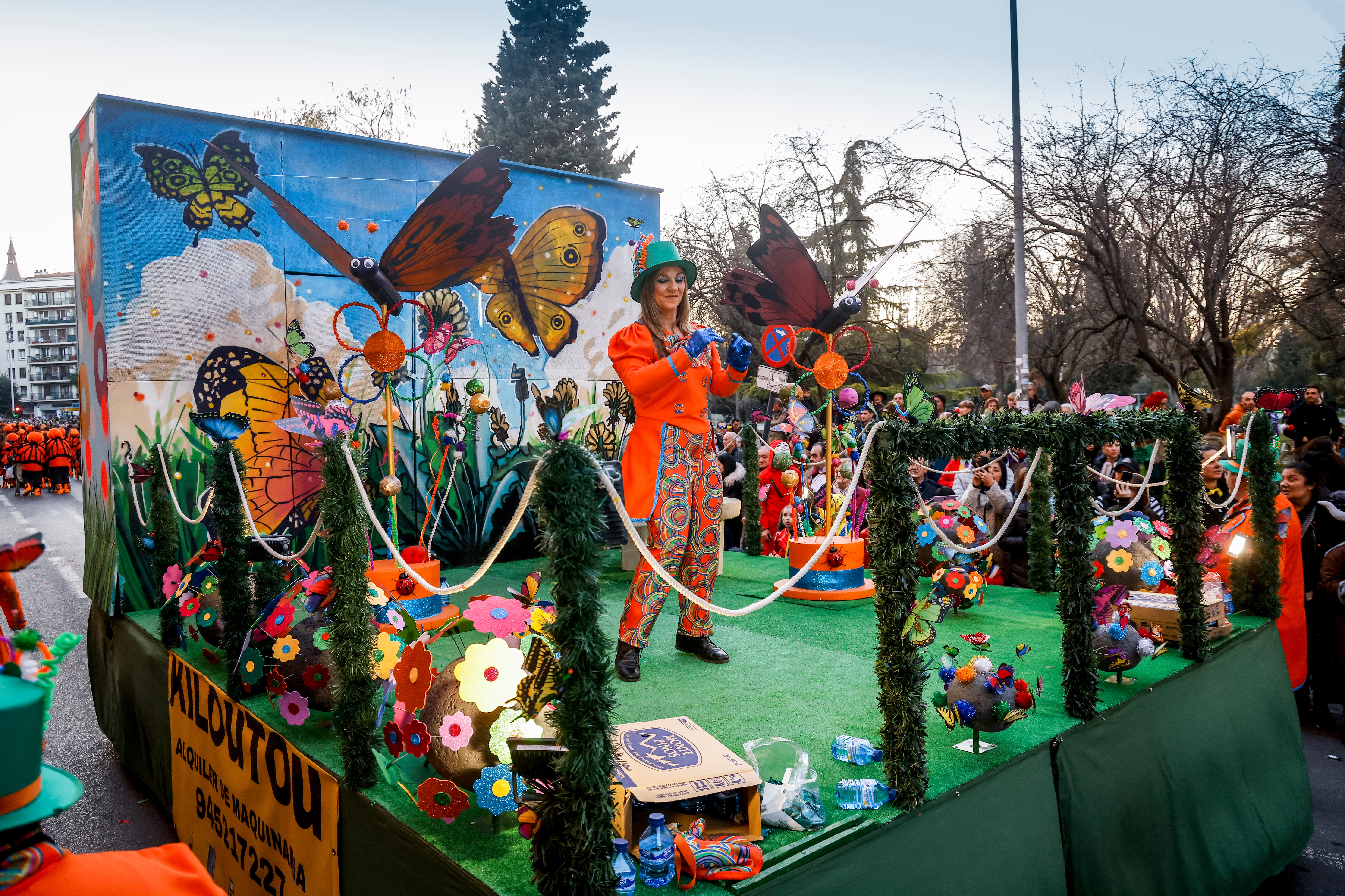Vitoria se tiñe de Carnaval
