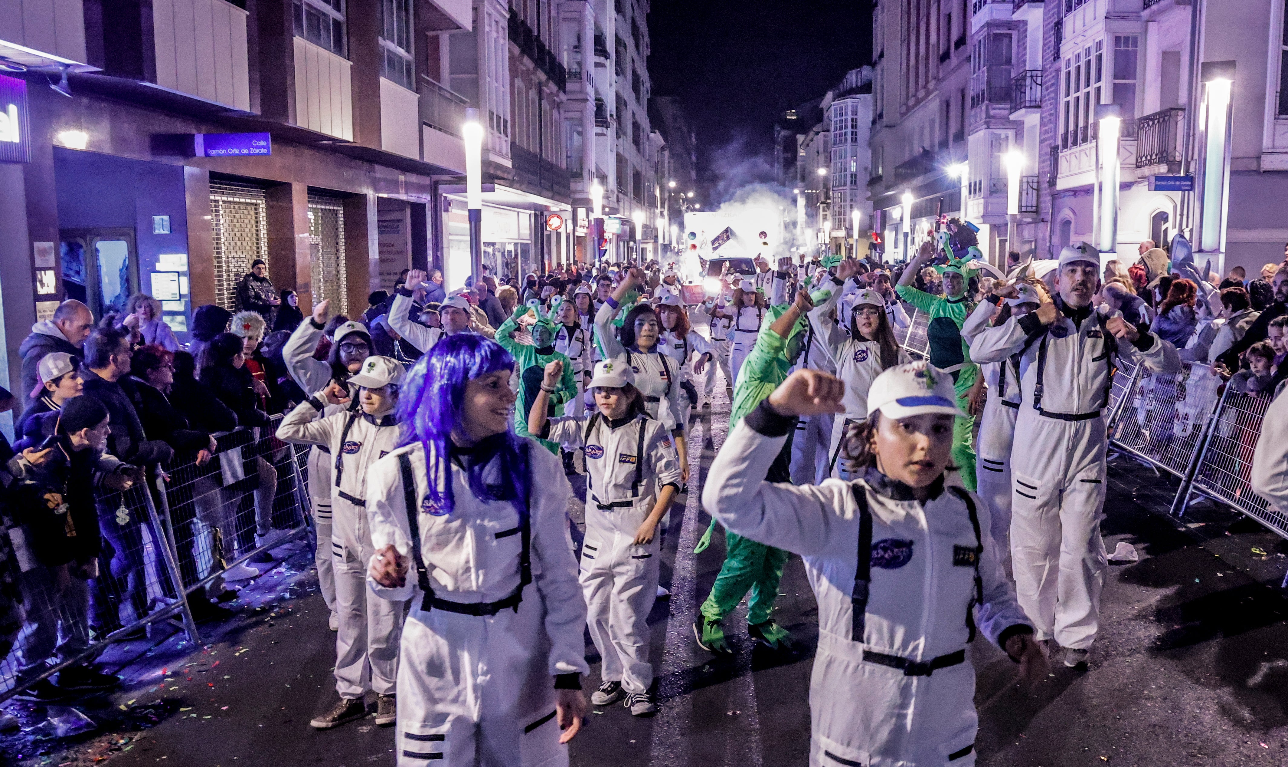 Vitoria se tiñe de Carnaval