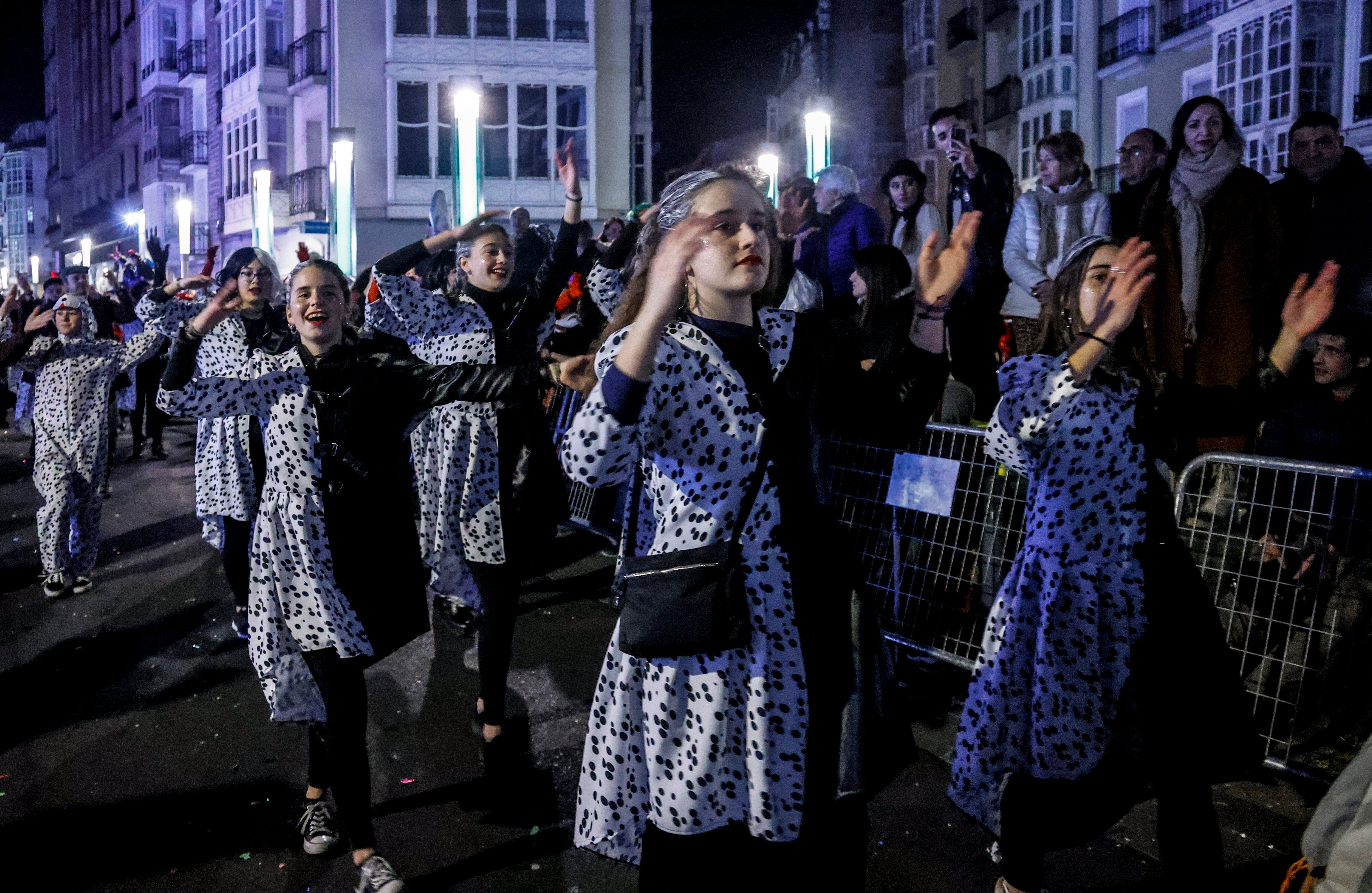 Vitoria se tiñe de Carnaval