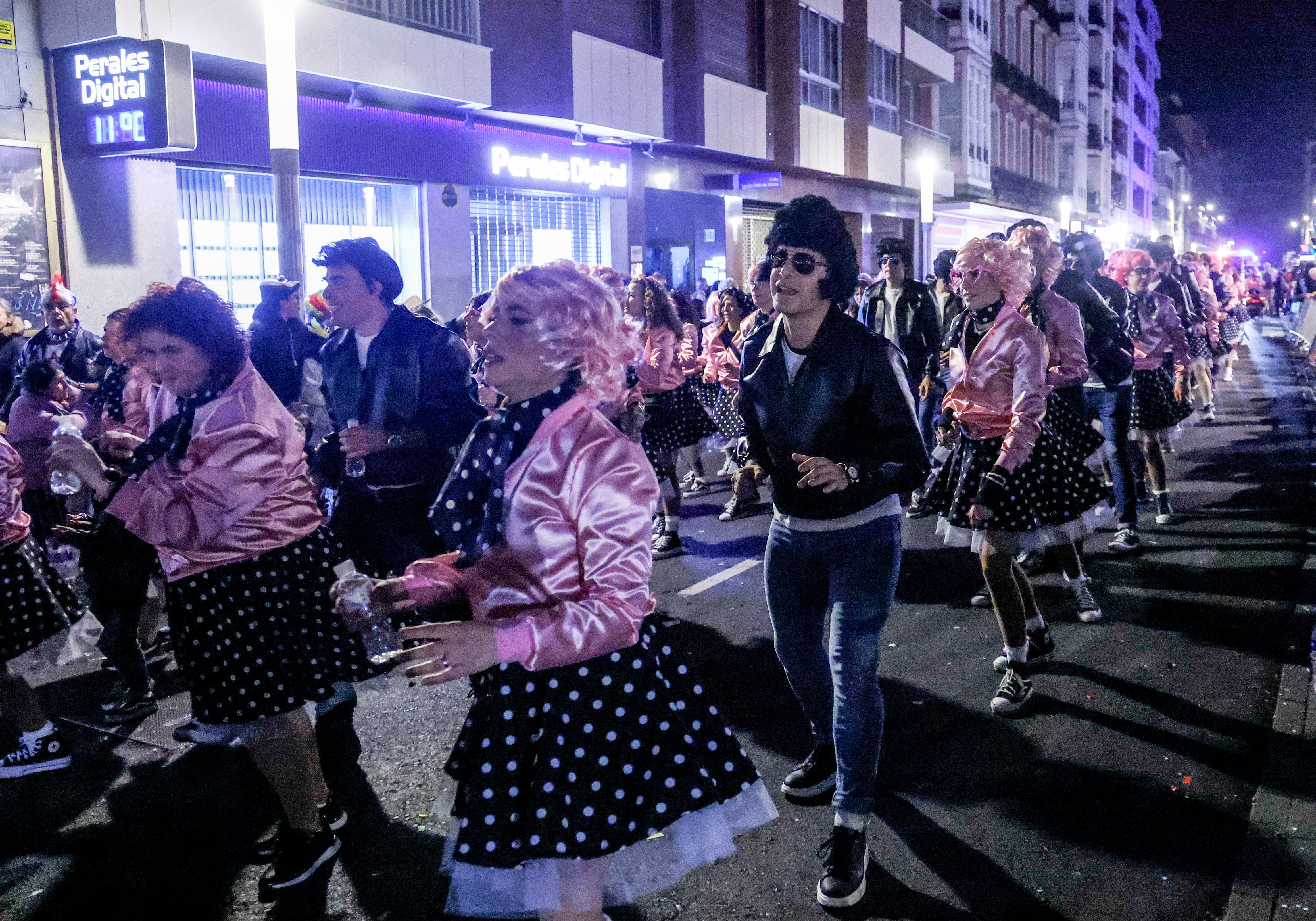 Vitoria se tiñe de Carnaval