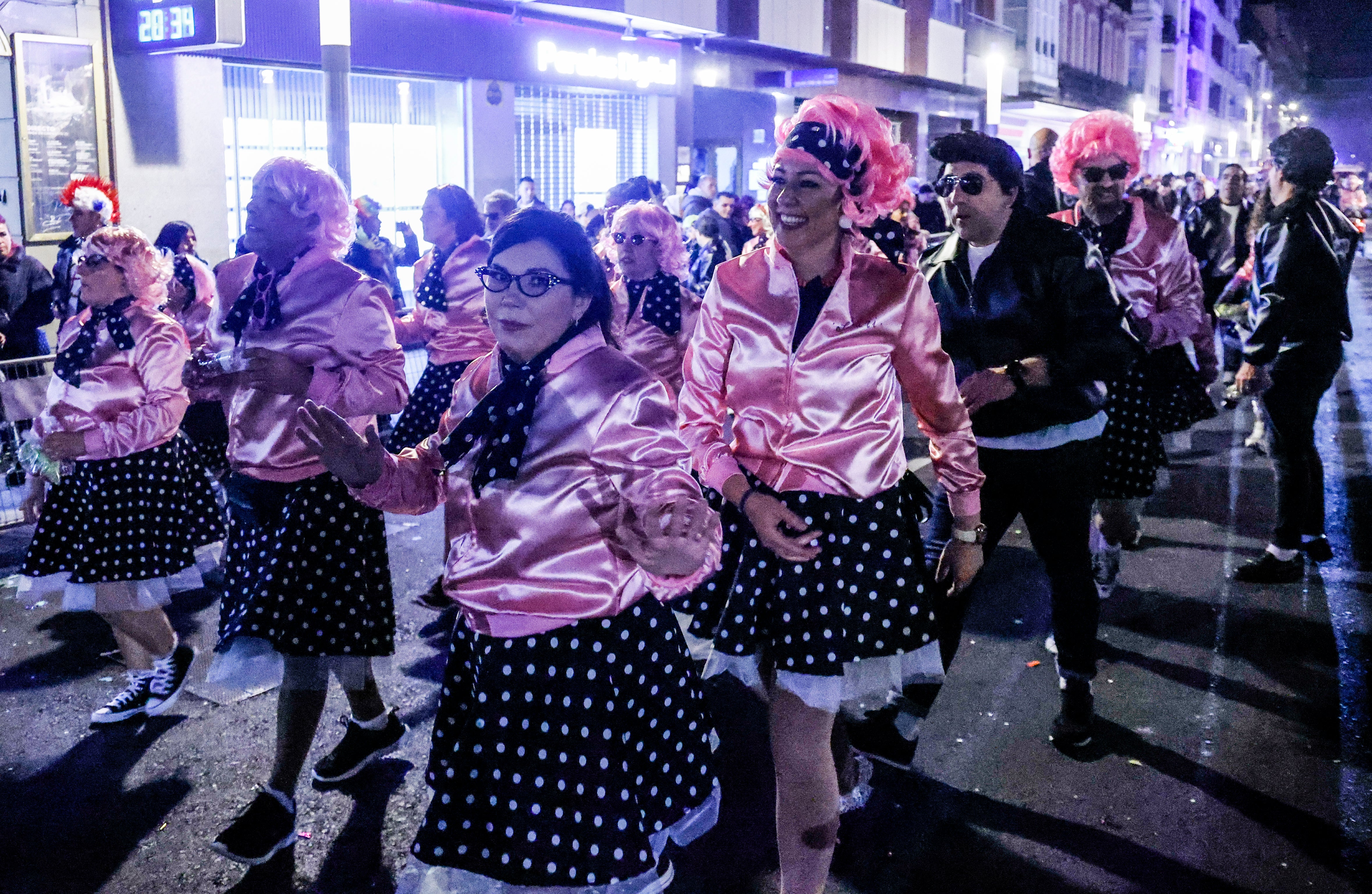Vitoria se tiñe de Carnaval