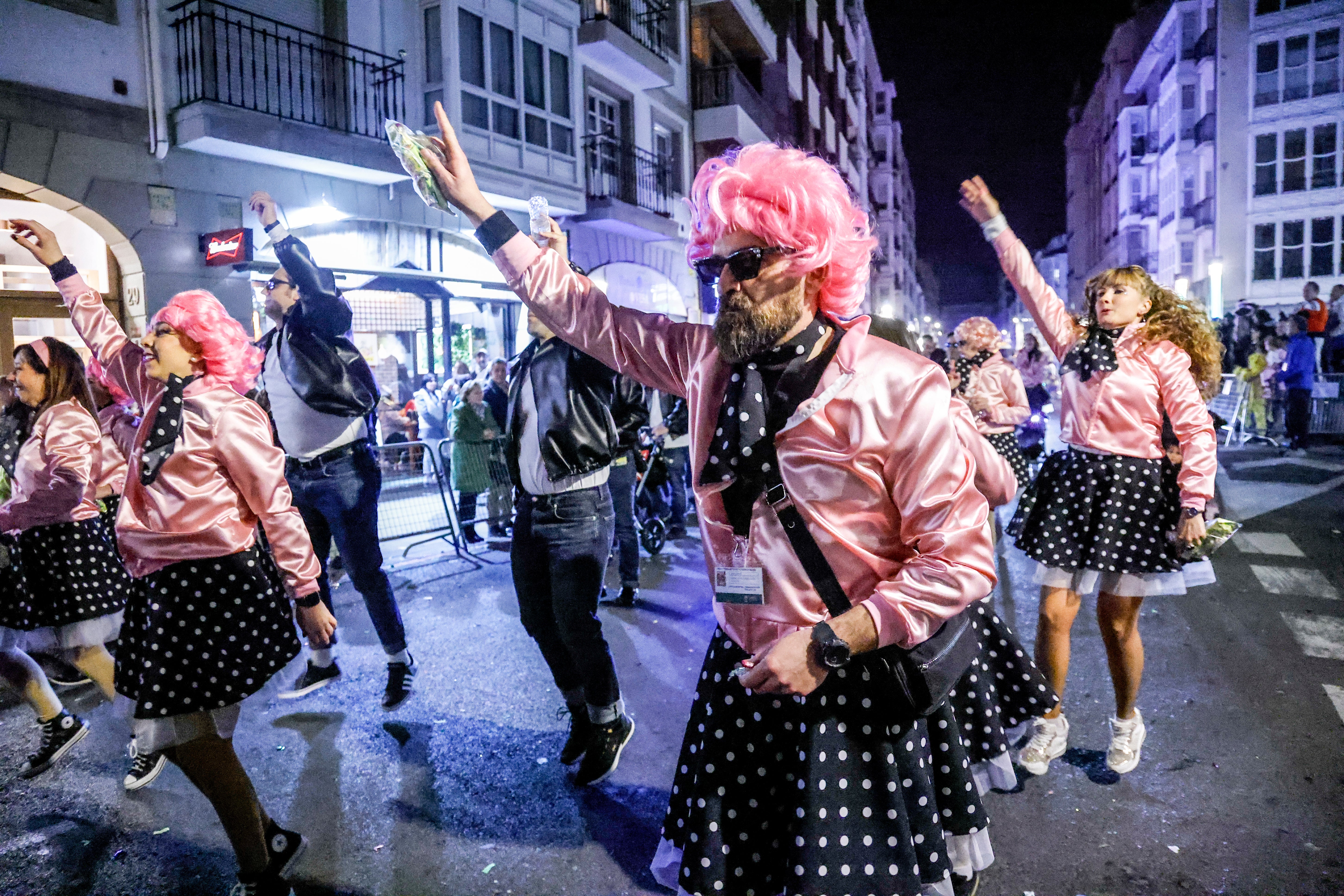 Vitoria se tiñe de Carnaval