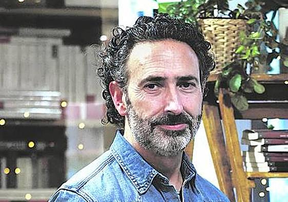 El autor presentó ayer su nueva novela en Bilbao.