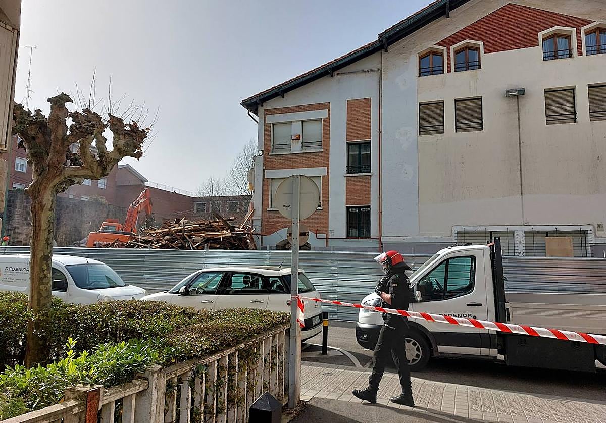 El perímetro de la Nagusien está precintado, con fuertes medidas de seguridad.