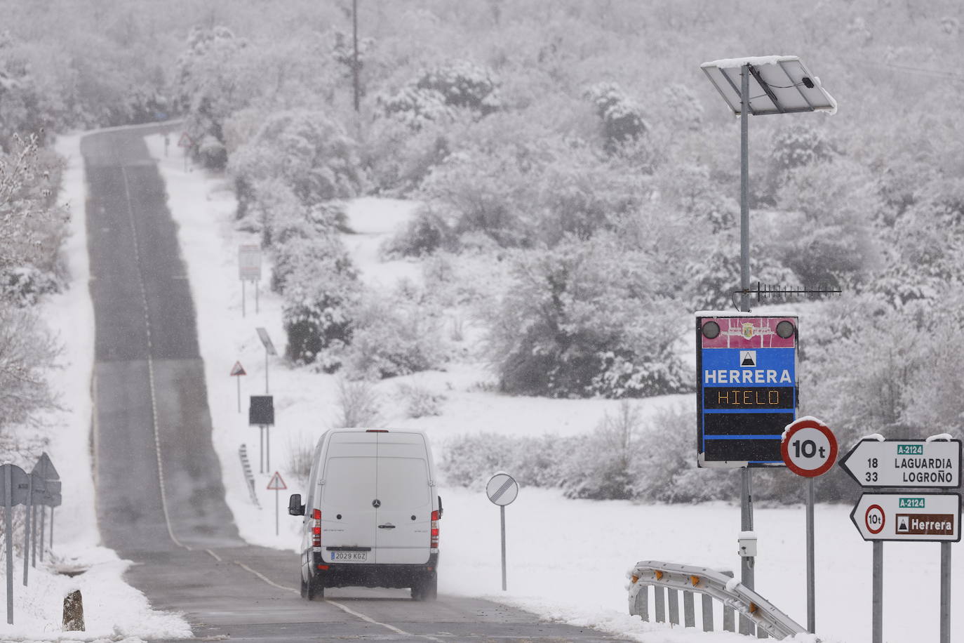 La nieve retorna a Álava