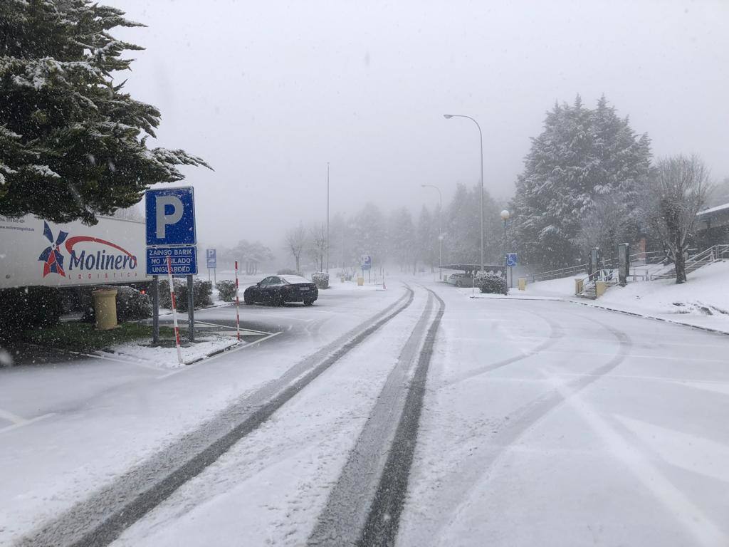 La nieve retorna a Álava