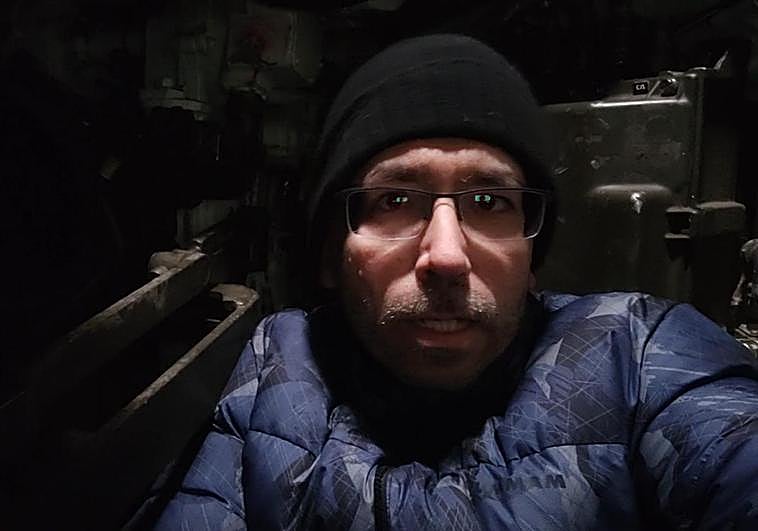 A bordo de un viejo tanque en el frente de Donbás: «Es una ratonera, la gente muere abrasada»