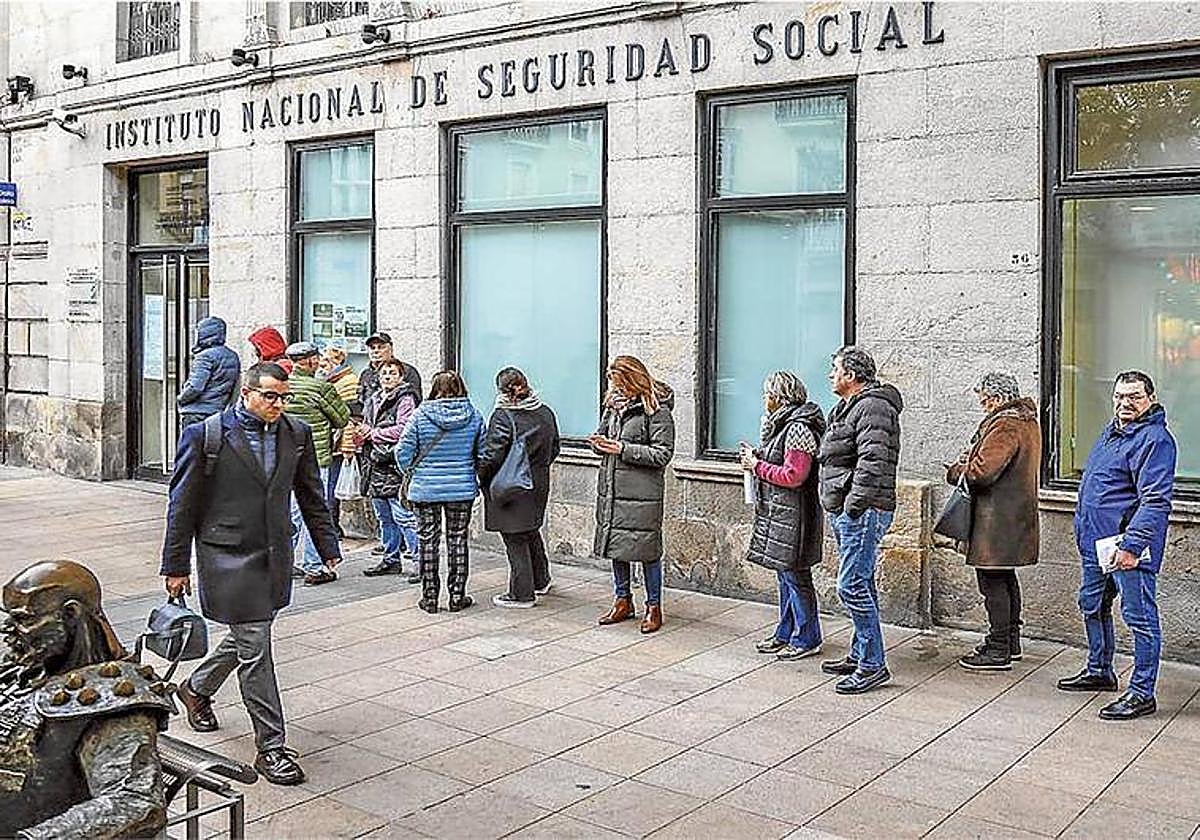 Las instituciones aseguran que aplican la restricción de forma «flexible»