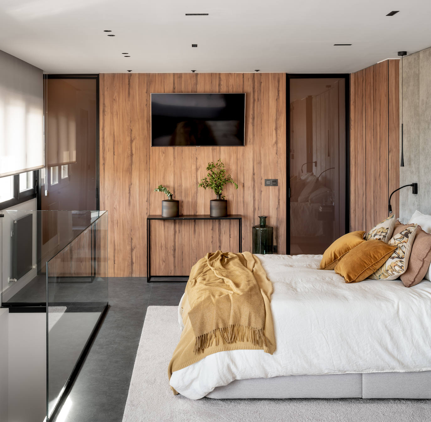 El dúplex de diseño de una pareja en Santurtzi con vistas inmejorables