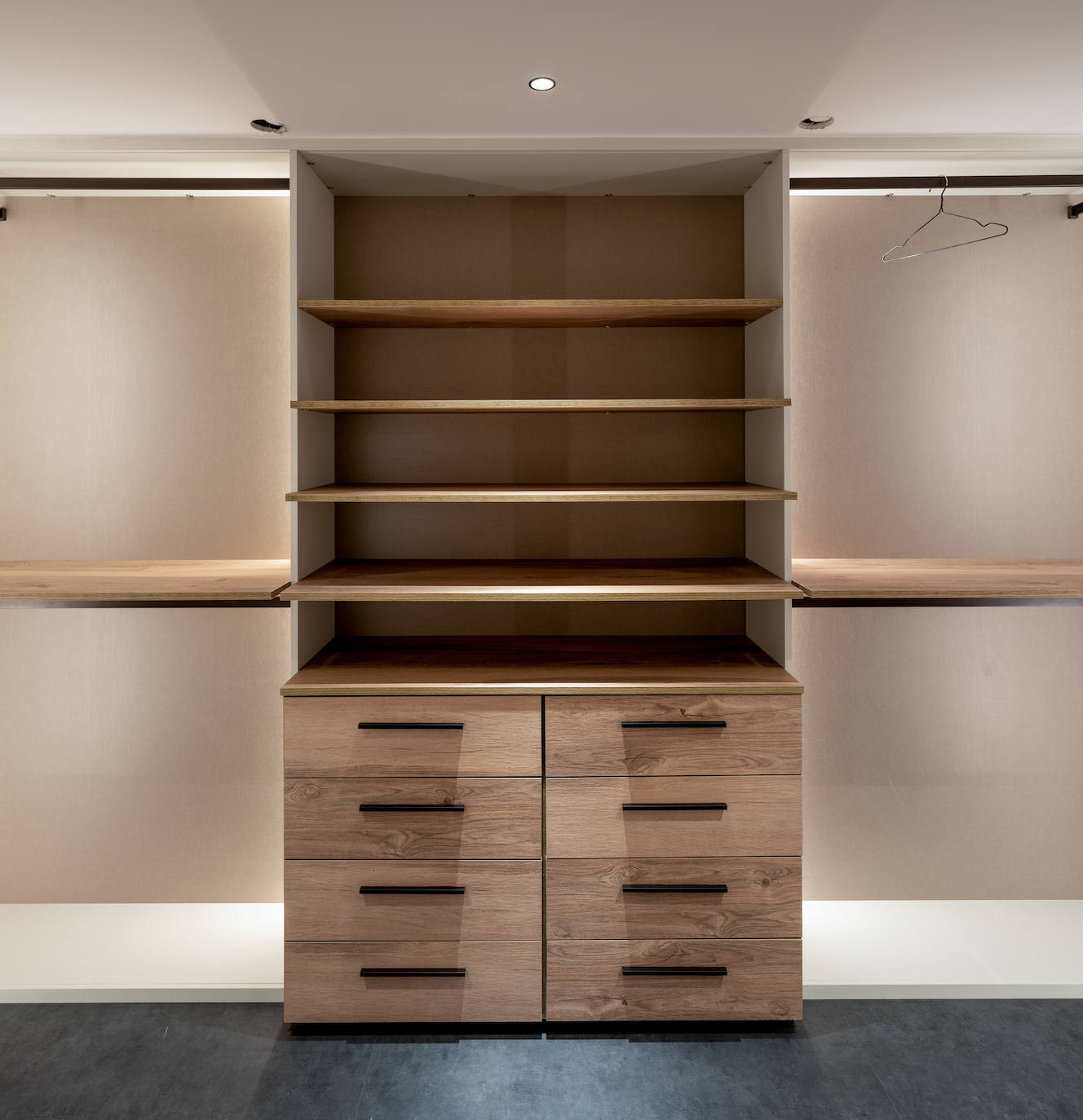 El dúplex de diseño de una pareja en Santurtzi con vistas inmejorables