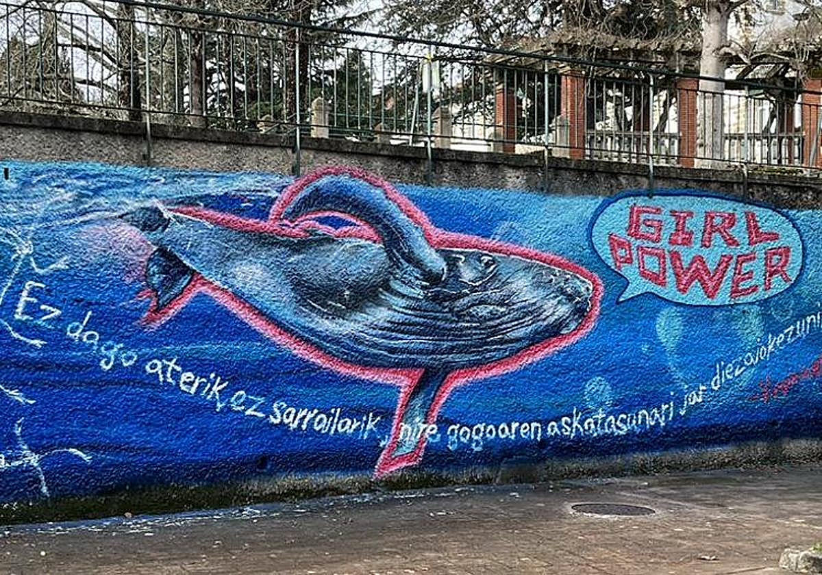 Esta obra de Busturia es uno de los doce murales impulsados por la Diputación en Bizkaia.