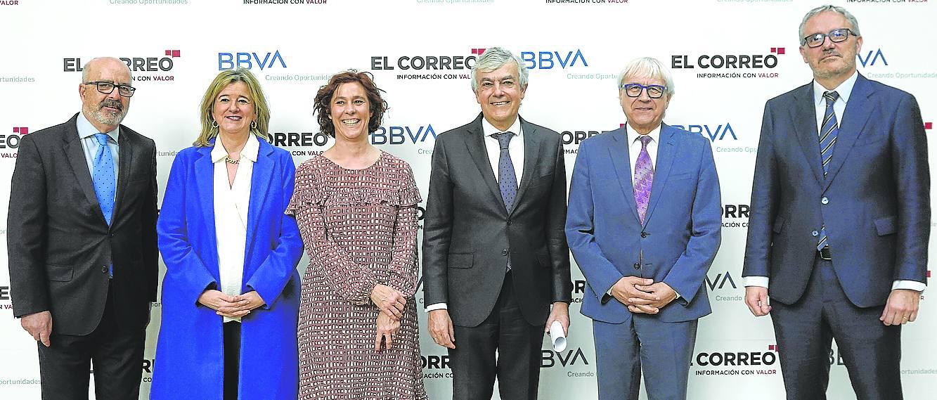 José Miguel Santamaría, Teresa Laespada, Amaia Arregi, Carlos Gorria, Vicente Reyes e Iñigo Barrenechea.