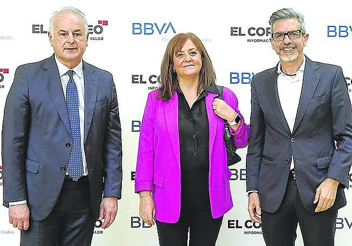 Francisco Javier Azpiazu, Carmen Manrique y José María Fernández Hueso.