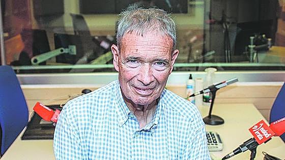 Félix Linares abandona 'La noche de…' tras 28 años y 1.500 programas
