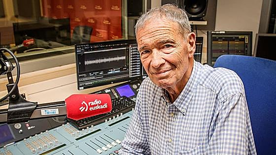 Félix Linares: «Cuando me jubile seguiré viendo películas y leyendo libros, no voy a cultivar una huerta»