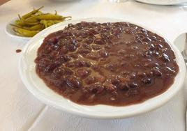 Gloriosa casa de comidas baztanesa, una de las pocas que resiste el paso del tiempo