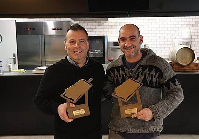 Los ganadores Fernando Rekalde (Rekalde Arategia, Igorre) y Mikel Gabiria (Gabiria, Algorta).