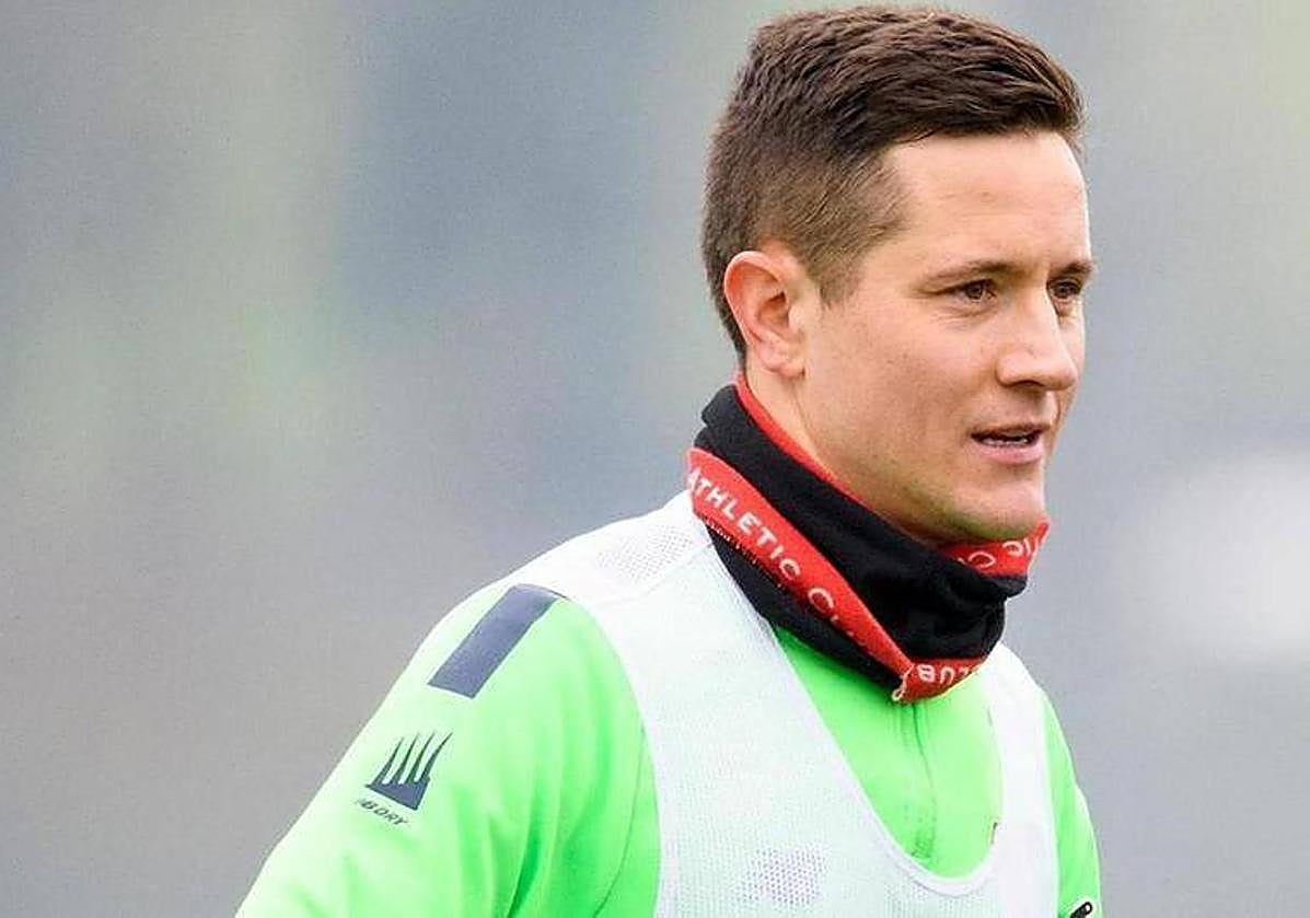 Herrera vuelve a entrenar con el grupo y Simón sigue al margen