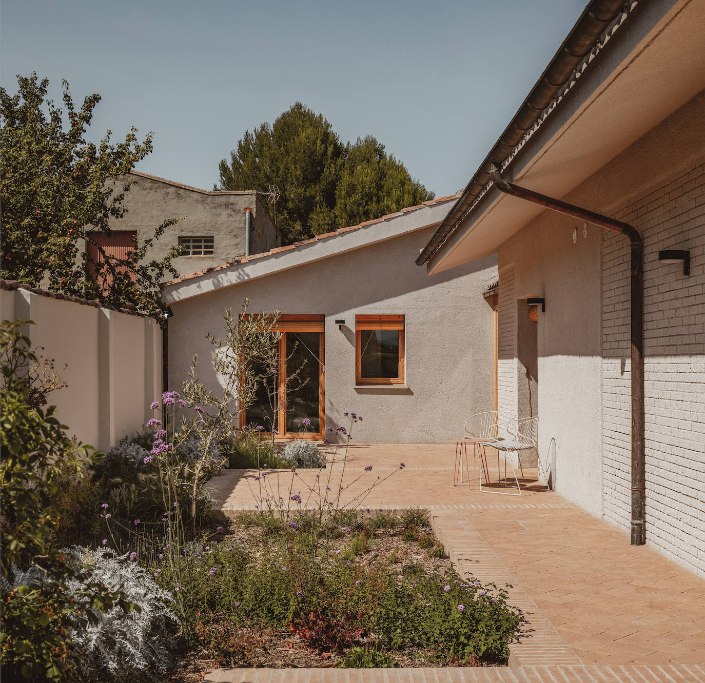 Antes y después: una pareja bilbaína idea la casa rural más disfrutona