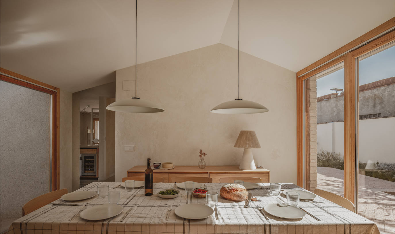 Antes y después: una pareja bilbaína idea la casa rural más disfrutona