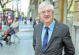 Mark Drakeford, que visitó esta semana Euskadi, apuesta por aprovechar el océano Atlántico para crear energías renovables.