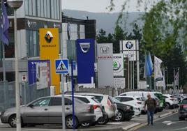 Las ventas de coches se recuperan un 44% en marzo en Euskadi