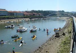 La villa acogerá rutas en kayak por la ría.