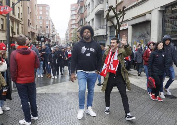 Imagen principal - 50.000 hinchas y dos estrellas en San Mamés